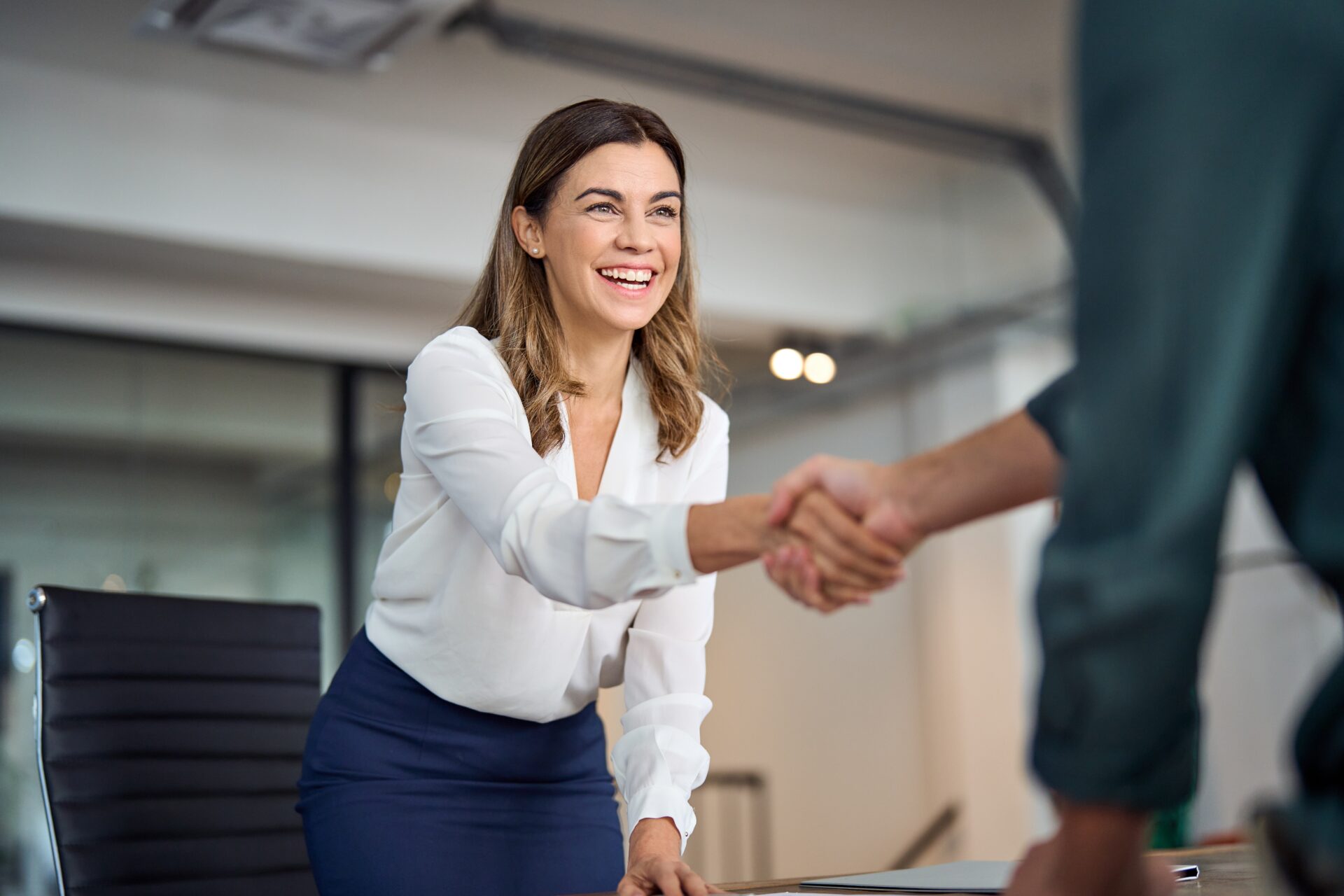 how to become a factoring broker